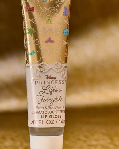 LIP GLOSS