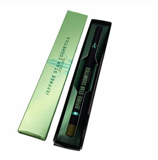 DELINEADOR DE OJOS - RESTRING RICH FACE*
