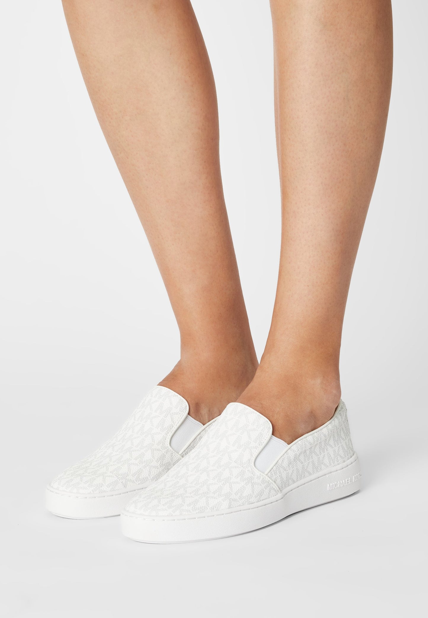 TENIS MK - SLIP ON