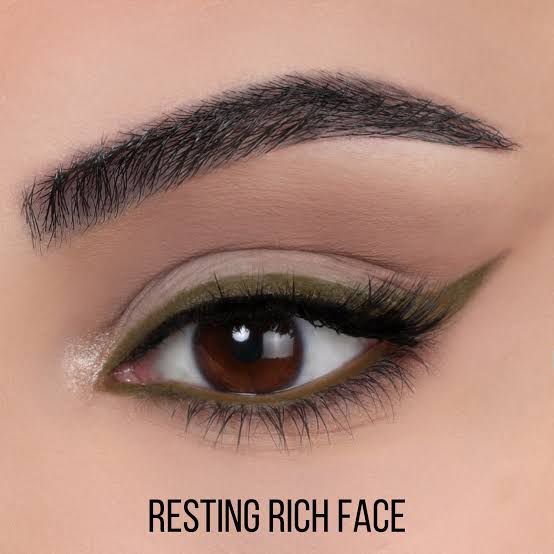 DELINEADOR DE OJOS - RESTRING RICH FACE*